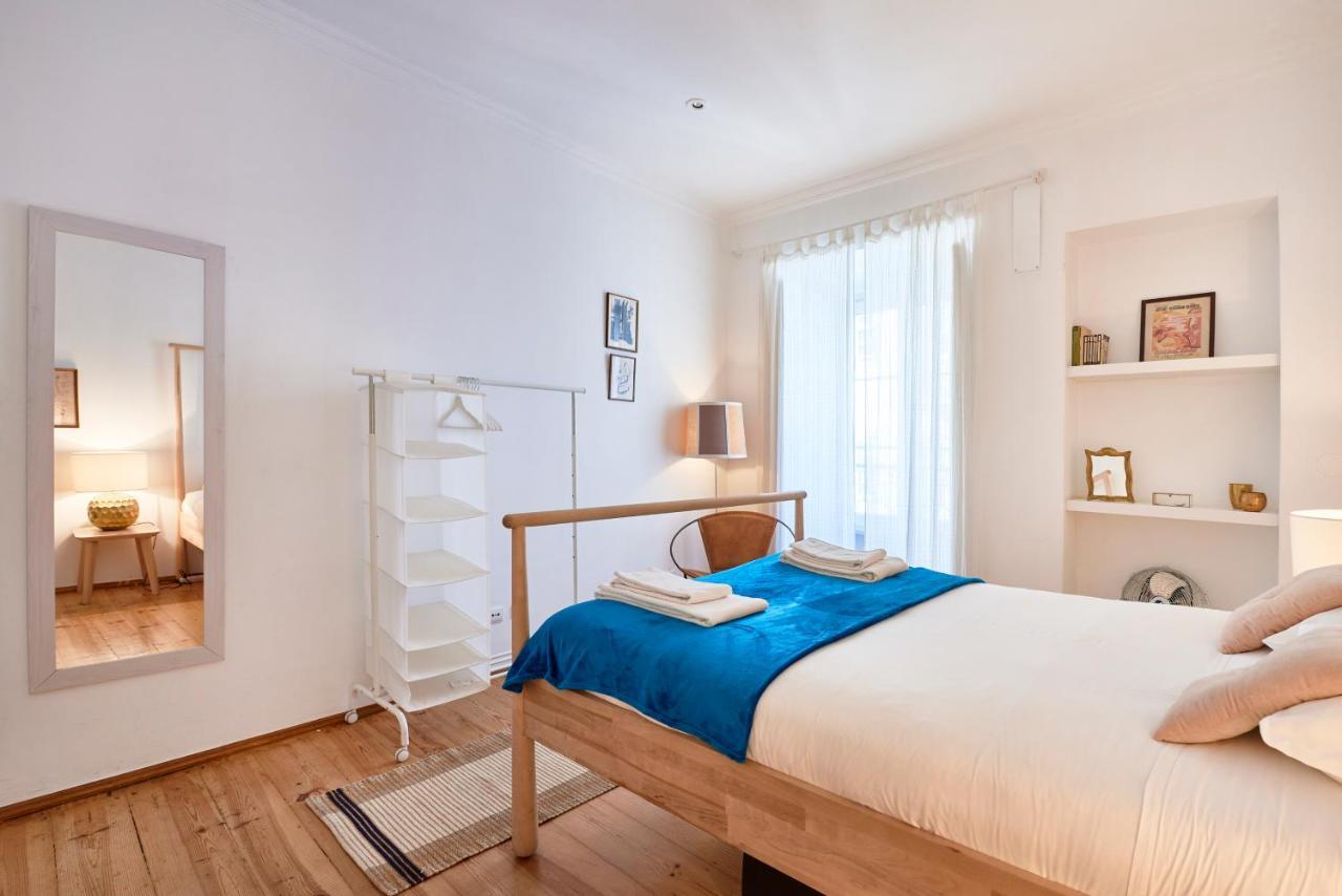 Spacious Bairro Alto Apartment With Courtyard, By Timecooler Лиссабон Экстерьер фото