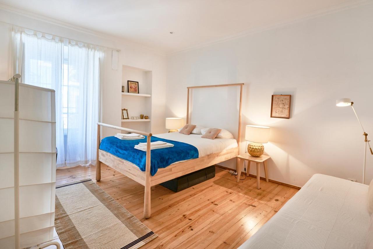 Spacious Bairro Alto Apartment With Courtyard, By Timecooler Лиссабон Экстерьер фото