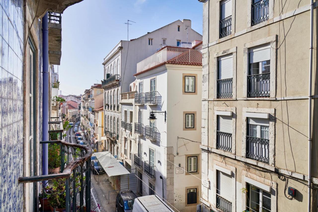 Spacious Bairro Alto Apartment With Courtyard, By Timecooler Лиссабон Экстерьер фото